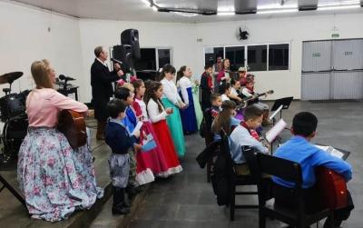 LS: CTG EstÃ¢ncia do IguaÃ§u comemora Dia das MÃ£es com jantar