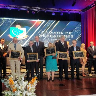 Laranjeirenses recebem tÃ­tulo de CidadÃ£o HonorÃ¡rio 