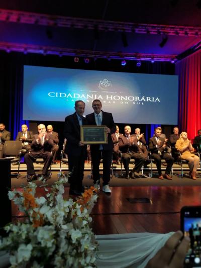 Laranjeirenses recebem tÃ­tulo de CidadÃ£o HonorÃ¡rio 