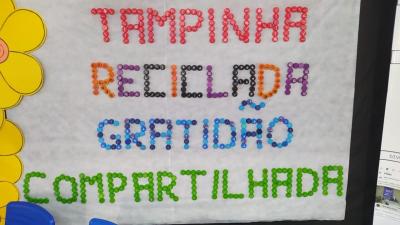 LS: ColÃ©gio Estadual Professor Gildo AluÃ­sio Schuck encerra Projeto Tampinha Reciclada, GratidÃ£o Compartilhada