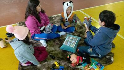 Projeto "Viajando na ImaginaÃ§Ã£o" Encanta Alunos na Escola Municipal Dr. LeocÃ¡dio JosÃ© Correia