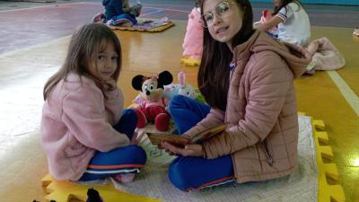 Projeto "Viajando na ImaginaÃ§Ã£o" Encanta Alunos na Escola Municipal Dr. LeocÃ¡dio JosÃ© Correia