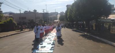 CelebraÃ§Ã£o de Corpus Christi em Laranjeiras do Sul acontece na PraÃ§a JosÃ© Nogueira do Amaral