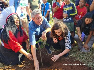 Aldeia de Rio das Cobras em Nova Laranjeiras recebe caravana com representantes dos governos federal e estadual
