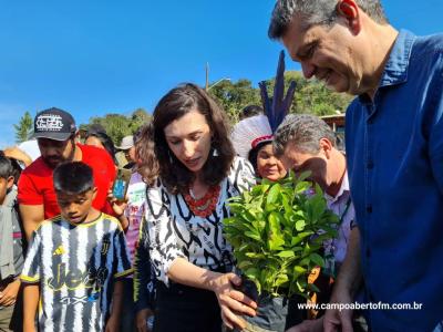 Aldeia de Rio das Cobras em Nova Laranjeiras recebe caravana com representantes dos governos federal e estadual
