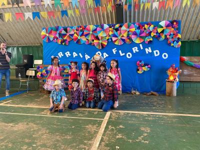 Grande Festa Junina no CAIC de Laranjeiras do Sul ReÃºne Comunidade em CelebraÃ§Ã£o Tradicional
