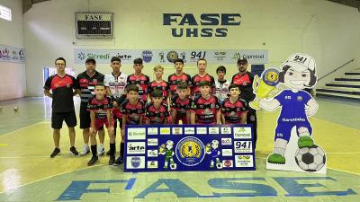 ComeÃ§aram os jogos eliminatorios da Copa Garotinho de Futsal Categorias de Base