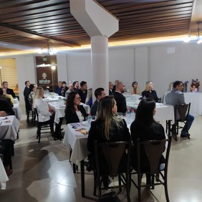 LS: Nelci Maximowski assume presidÃªncia do Lions Clube