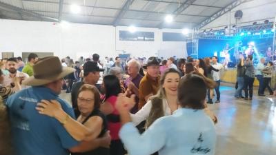 Jantar dos Mil Ã© um Sucesso em Laranjeiras do Sul