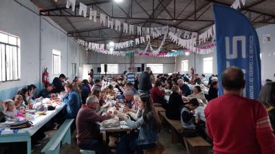 Festa de SÃ£o Pedro no Bairro Presidente Vargas Ã© Celebrada com Grande Sucesso