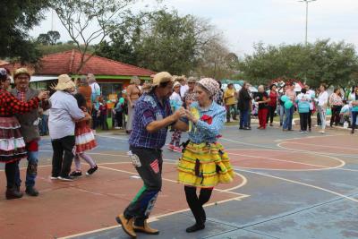 COPROSSEL E SICOOB: Celebrando o Cooperativismo com SaÃºde, Meio Ambiente e Comunidade