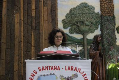 FiÃ©is lotaram a Igreja Matriz no 1Âº dia da Novena em louvor a Padroeira SantÂ´Ana