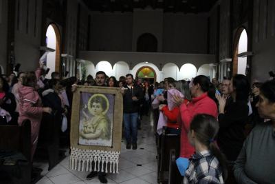 FiÃ©is lotaram a Igreja Matriz no 1Âº dia da Novena em louvor a Padroeira SantÂ´Ana