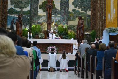 4Âº dia da Novena da Padroeira SantÂ´Ana foi presidida pelo Padre Adriano Toczeck