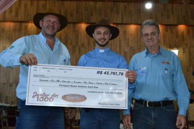 Chegada da Cavalgada com Santa Missa foi o ponto alto da programaÃ§Ã£o deste domingo da Festa de SantÂ´Ana