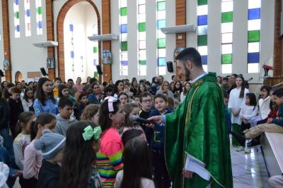 Chegada da Cavalgada com Santa Missa foi o ponto alto da programaÃ§Ã£o deste domingo da Festa de SantÂ´Ana