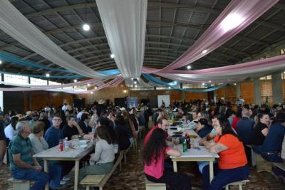 Chegada da Cavalgada com Santa Missa foi o ponto alto da programaÃ§Ã£o deste domingo da Festa de SantÂ´Ana