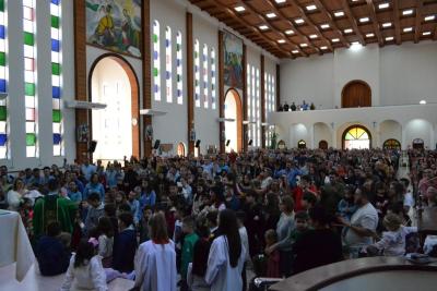 Chegada da Cavalgada com Santa Missa foi o ponto alto da programaÃ§Ã£o deste domingo da Festa de SantÂ´Ana