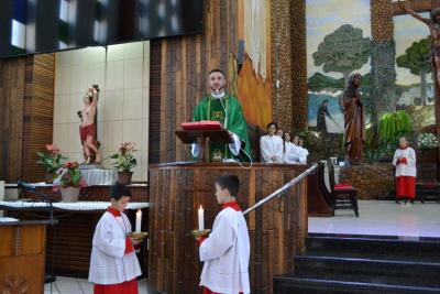 Chegada da Cavalgada com Santa Missa foi o ponto alto da programaÃ§Ã£o deste domingo da Festa de SantÂ´Ana