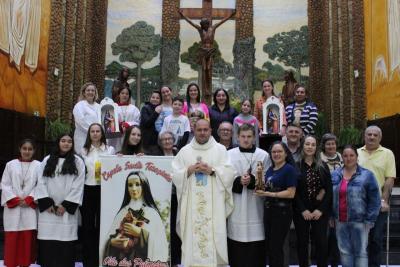 Novena da Padroeira SantÂ´Ana teve benÃ§Ã£o das famÃ­lias no 6Âº dia
