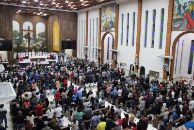 Novena da Padroeira SantÂ´Ana teve benÃ§Ã£o das famÃ­lias no 6Âº dia