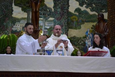 Novena da Padroeira SantÂ´Ana teve benÃ§Ã£o das famÃ­lias no 6Âº dia