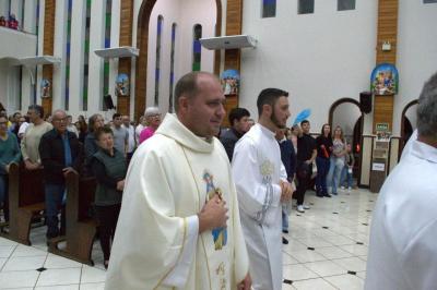 Novena da Padroeira SantÂ´Ana teve benÃ§Ã£o das famÃ­lias no 6Âº dia