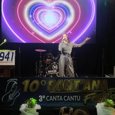 Grandes intÃ©rpretes na segunda noite do 10Âº Santâ€™Ana Fest