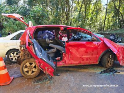 LS: Grave acidente deixa vitima presa Ã s ferragens e bloqueia BR 277