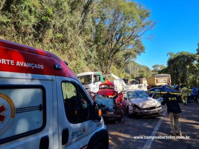 LS: Grave acidente deixa vitima presa Ã s ferragens e bloqueia BR 277