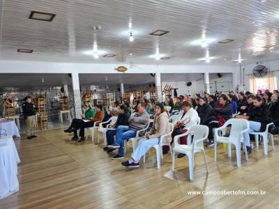 LS: Secretaria de AssistÃªncia Social em parceria com Cras e PolÃ­cia militar realizou palestra sobre o enfrentamento Ã¡ violÃªncia contra as mulheres