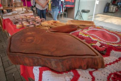 LS: Feira de artesanato segue atÃ© hoje ao lado da rodoviÃ¡ria