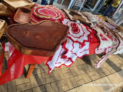 LS: Feira de artesanato segue atÃ© hoje ao lado da rodoviÃ¡ria