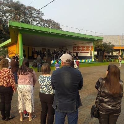 LS: Encerramento da Semana da PÃ¡tria teve apresentaÃ§Ãµes artÃ­sticas