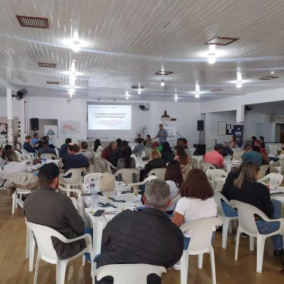 LS: Itaipu reÃºne mais de 40 entidades e instala NÃºcleo de CooperaÃ§Ã£o Socioambiental da Cantu