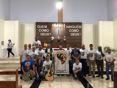 Missa com Novenas em louvor a SÃ£o Miguel reuniu dezenas de FiÃ©is neste sÃ¡bado (21)