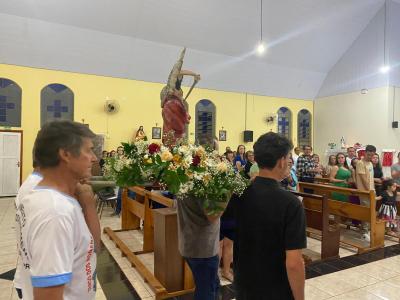 Missa com Novenas em louvor a SÃ£o Miguel reuniu dezenas de FiÃ©is neste sÃ¡bado (21)