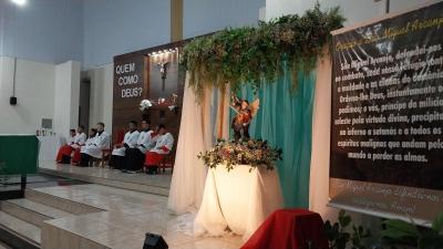 3Âº dia da Novena em louvor a SÃ£o Miguel teve a participaÃ§Ã£o da Comunidade Frei GalvÃ£o e RCC