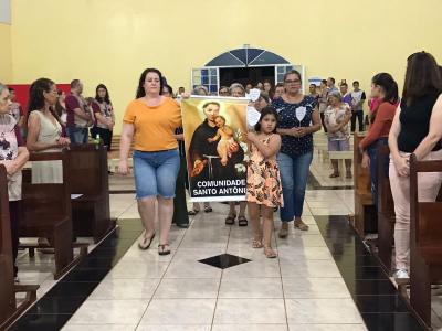 Missas com Novenas na comunidade SÃ£o Miguel de Laranjeiras do Sul teve a participaÃ§Ã£o das Capelas Santo AntÃ´nio e SÃ£o 