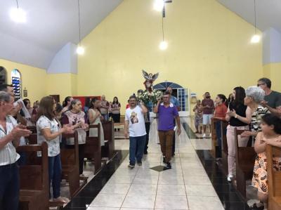 Missas com Novenas na comunidade SÃ£o Miguel de Laranjeiras do Sul teve a participaÃ§Ã£o das Capelas Santo AntÃ´nio e SÃ£o 
