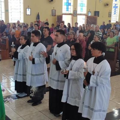 Festa em louvor a SÃ£o Miguel em Laranjeiras do Sul atraiu centenas de fiÃ©is