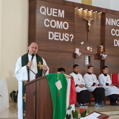 Festa em louvor a SÃ£o Miguel em Laranjeiras do Sul atraiu centenas de fiÃ©is