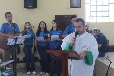 Festa em louvor a SÃ£o Miguel em Laranjeiras do Sul atraiu centenas de fiÃ©is
