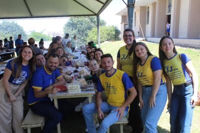 Festa em louvor a SÃ£o Miguel em Laranjeiras do Sul atraiu centenas de fiÃ©is