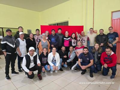 ComissÃ£o Organizadora da Festa da Comunidade SÃ£o Miguel de Laranjeiras do Sul realiza entrega de prÃªmios e prestaÃ§Ã£o de contas