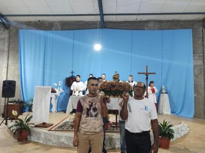 2Âº dia da Novena em louvor a Frei GalvÃ£o teve a participaÃ§Ã£o da comunidade SÃ£o Miguel e Pastoral da Pessoa Idosa