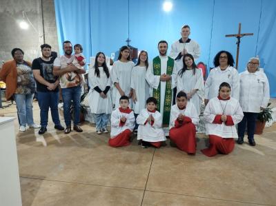 Encerramento das Novenas em Louvor a Frei GalvÃ£o reÃºne dezenas fiÃ©is no Bairro BancÃ¡rio