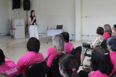 Coprossel Realiza Encontro de ConscientizaÃ§Ã£o para a SaÃºde Feminina no Outubro Rosa