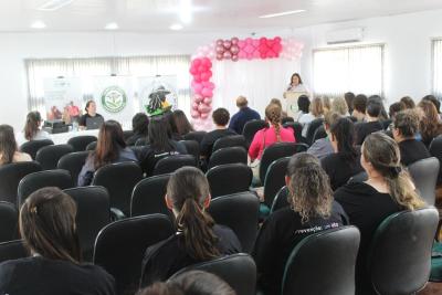 ReuniÃ£o da ComissÃ£o de Mulheres Rurais em Laranjeiras do Sul: LideranÃ§a e Fortalecimento da Mulher no Campo