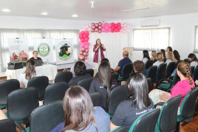 ReuniÃ£o da ComissÃ£o de Mulheres Rurais em Laranjeiras do Sul: LideranÃ§a e Fortalecimento da Mulher no Campo